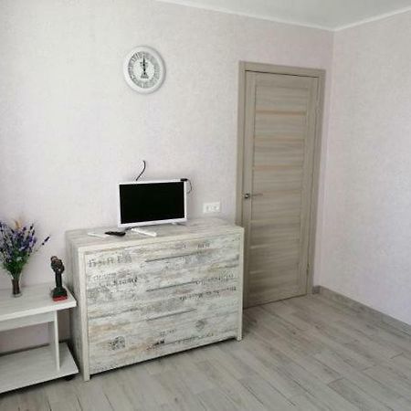 2-Х Комнатная Квартира В Центре Zaporizhia Екстериор снимка