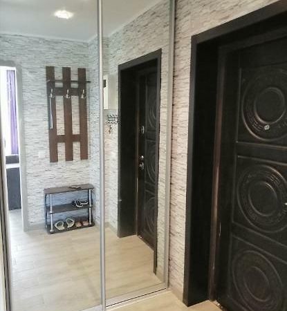 2-Х Комнатная Квартира В Центре Zaporizhia Екстериор снимка
